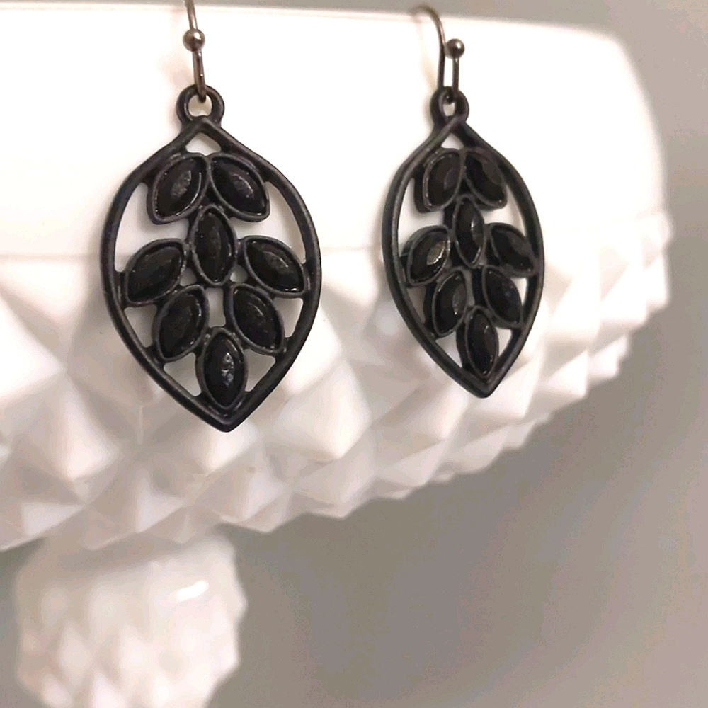 Park Lane Black Leaf Earrings